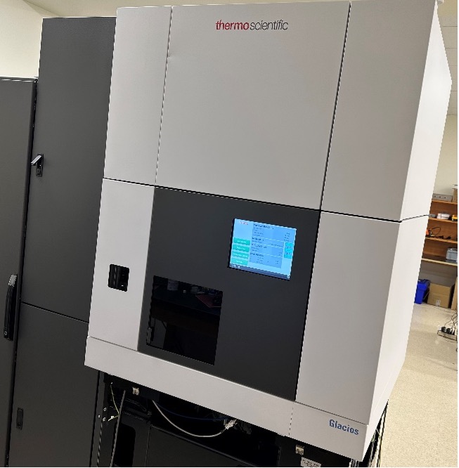 An image of the Glacios 200 microscope