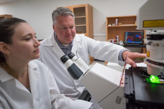 Dr Nelson works with graduate student